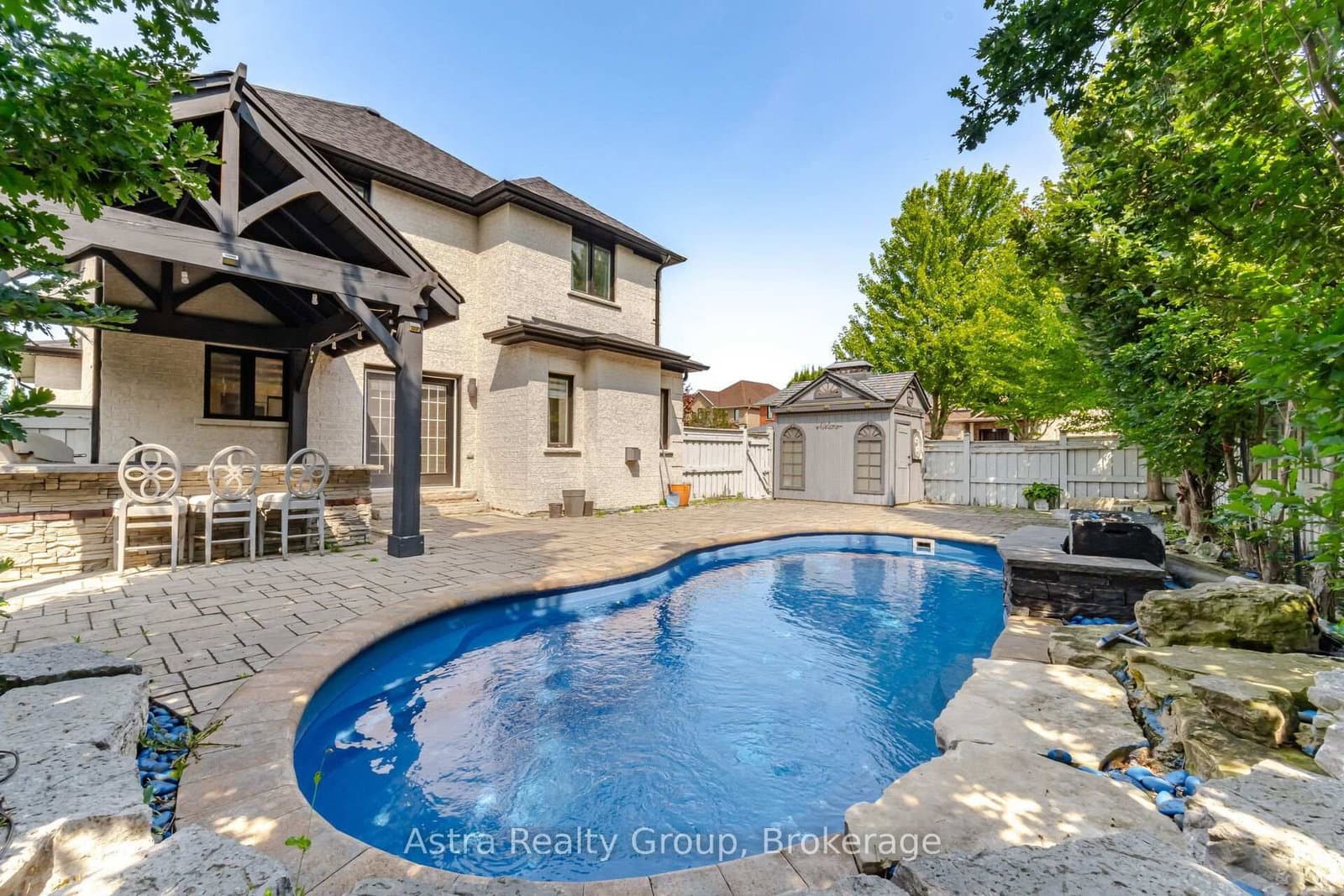 162 Corner Brook Crescent thumbnail 44