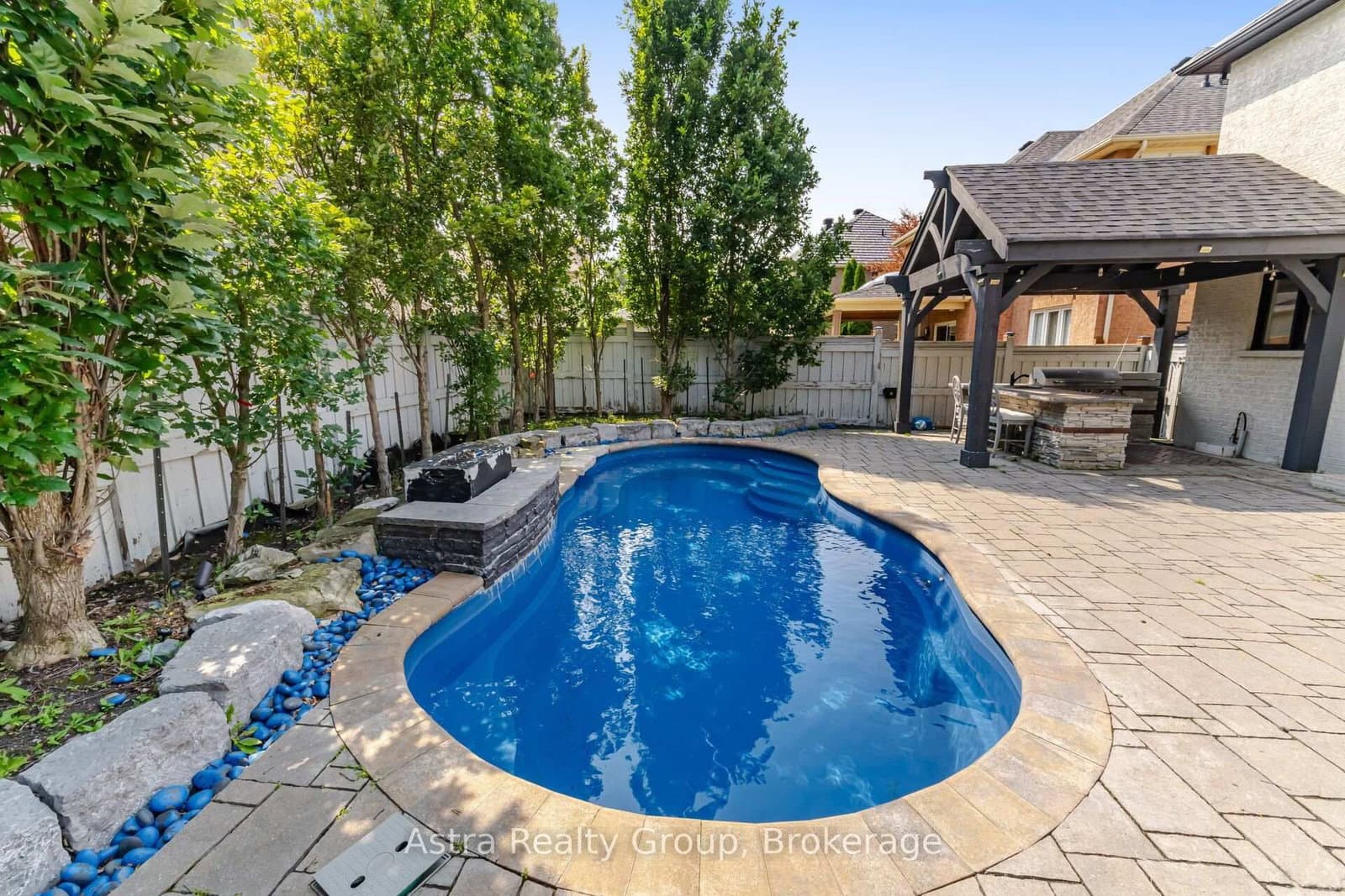 162 Corner Brook Crescent thumbnail 46
