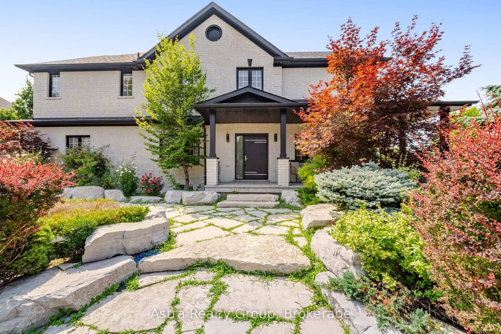162 Corner Brook Crescent thumbnail 5