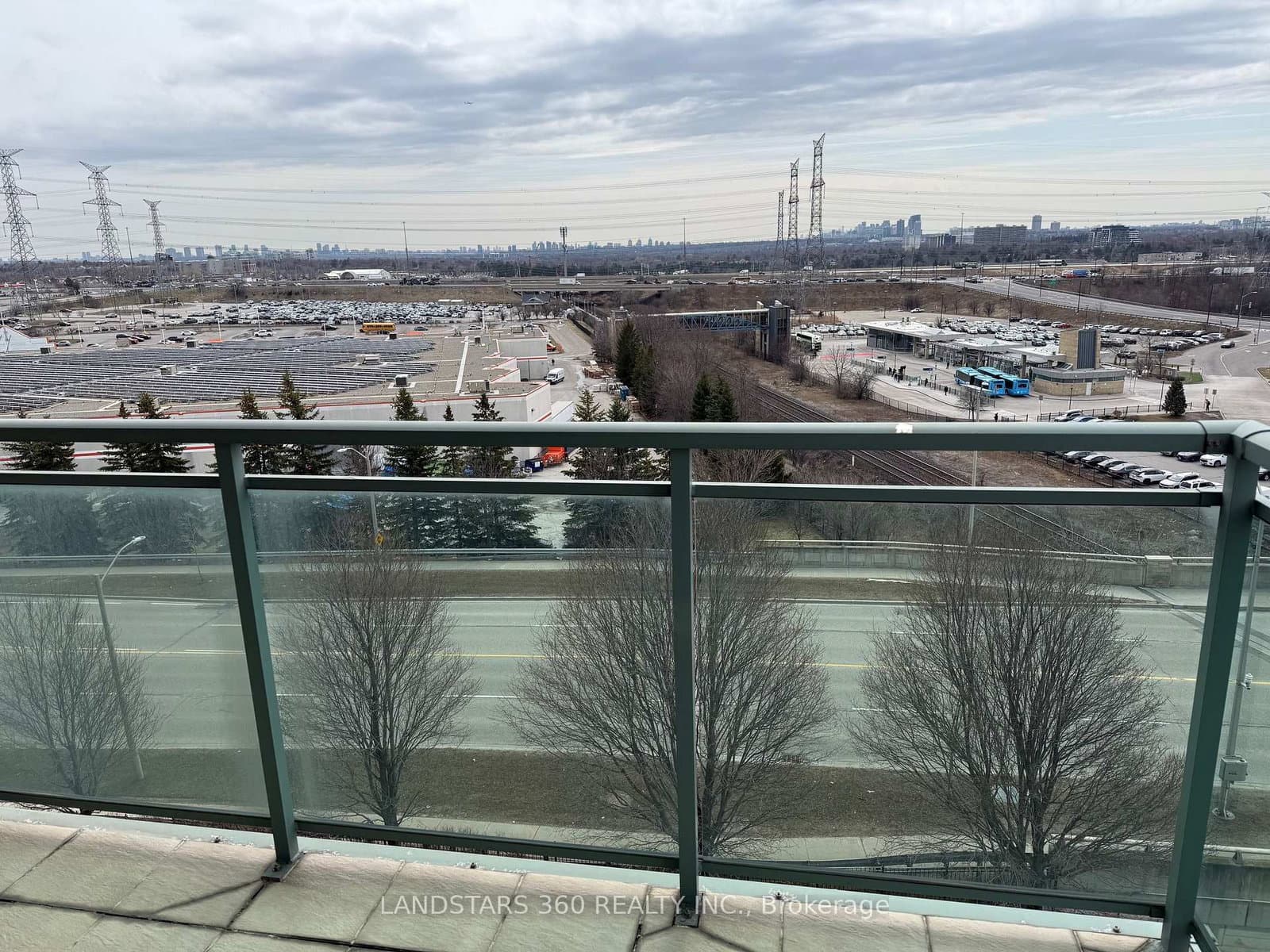 39 Oneida Crescent, Unit 906 thumbnail 3