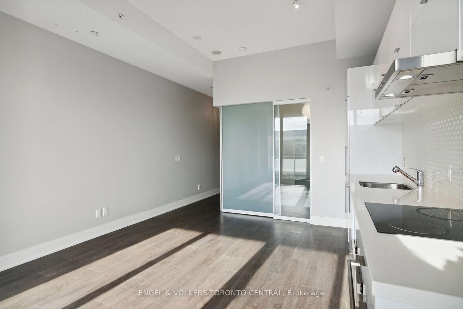 180 Enterprise Boulevard, Unit 401 thumbnail 14