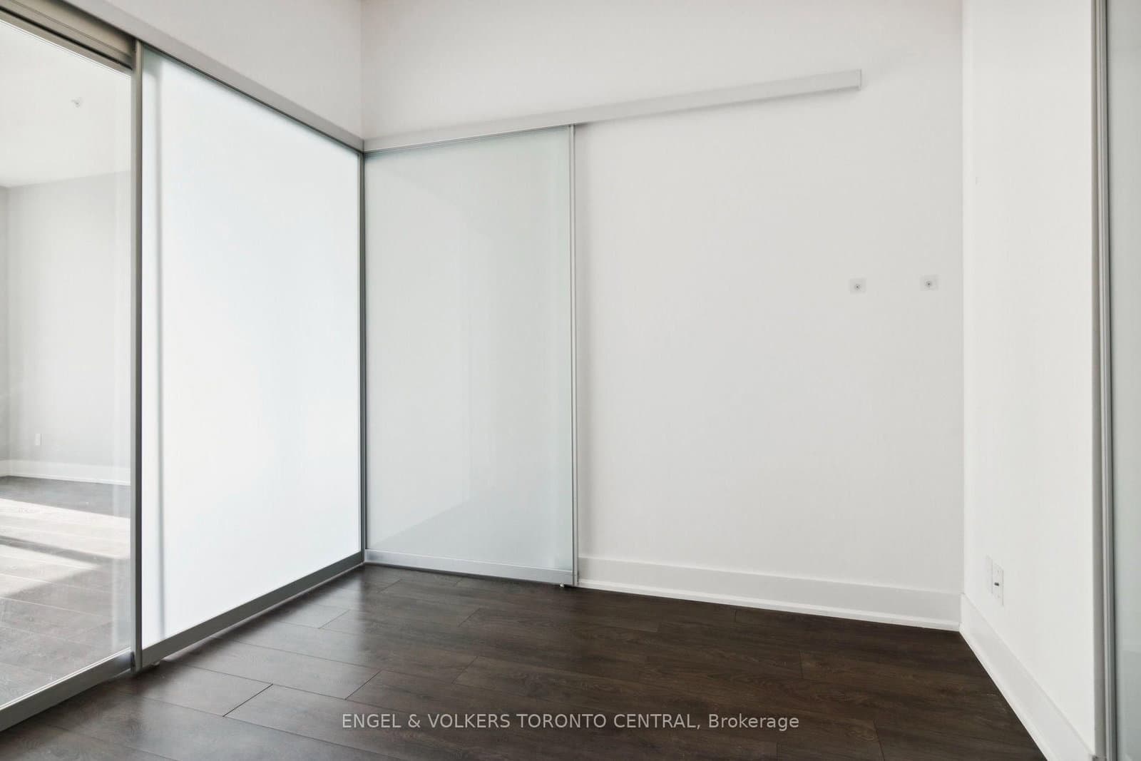 180 Enterprise Boulevard, Unit 401 thumbnail 20