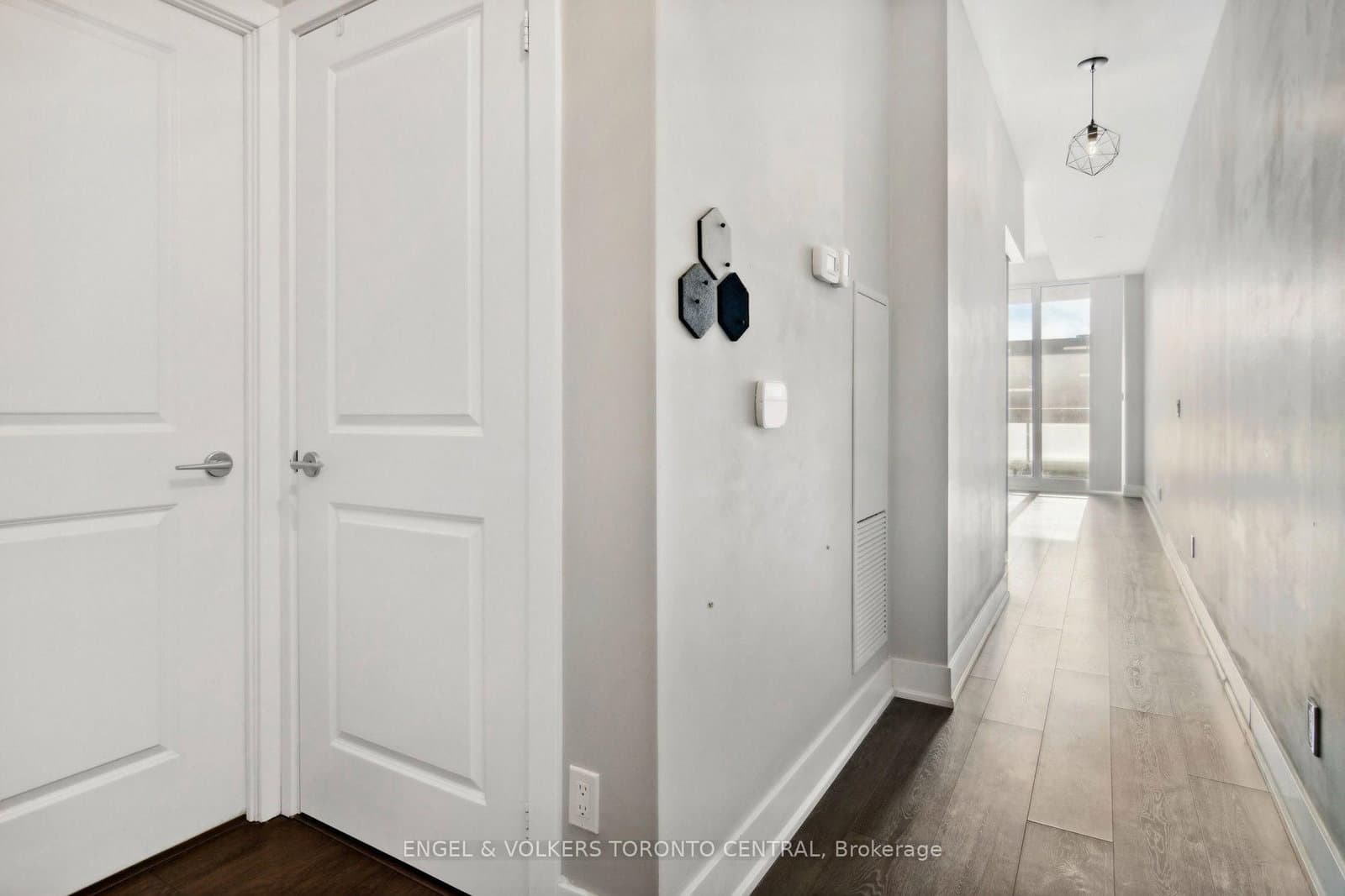 180 Enterprise Boulevard, Unit 401 thumbnail 7