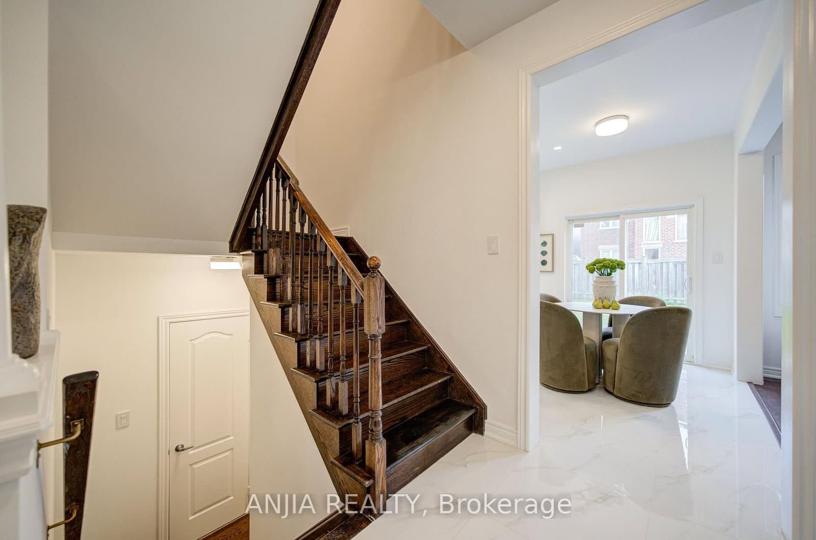 9 Mimosa Street thumbnail 23