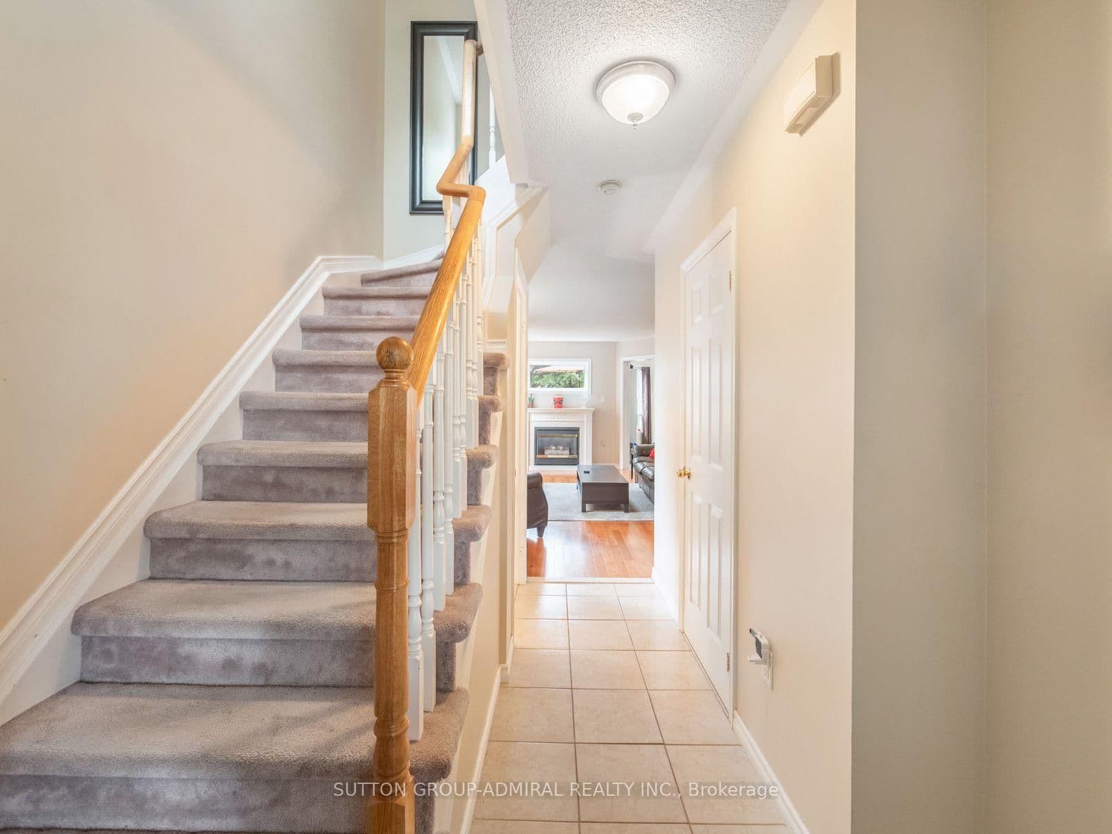 267 Warner Crescent thumbnail 6