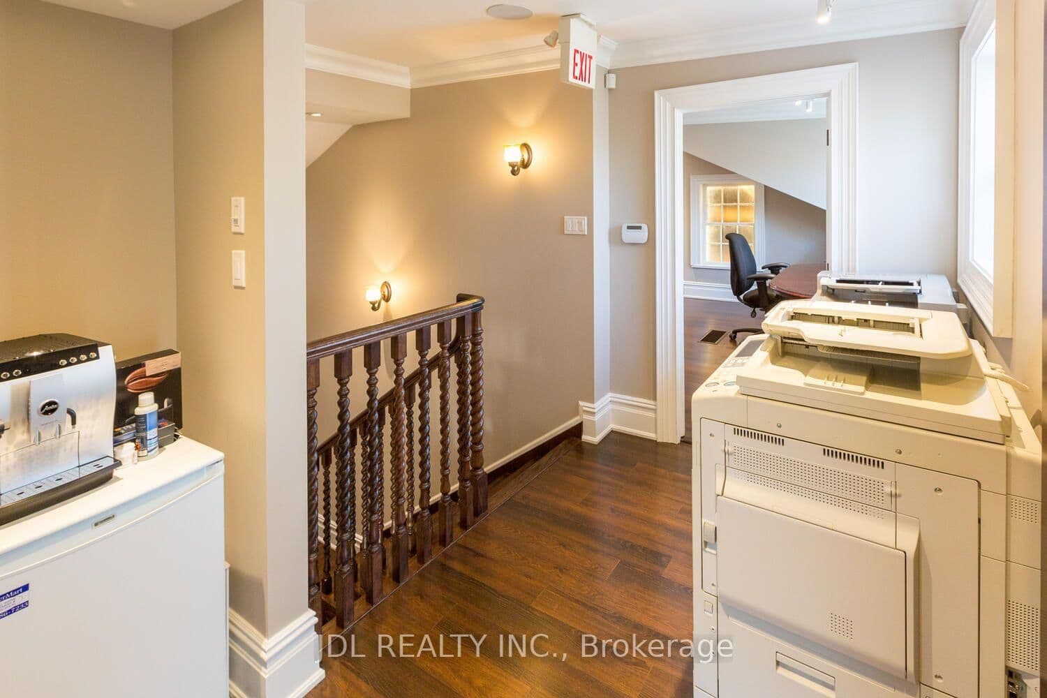 145 main Street N thumbnail 44