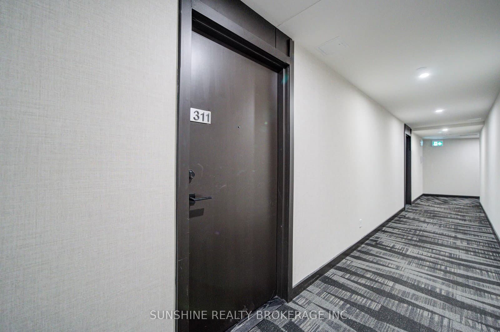 38 Simcoe Promenade, Unit 311 thumbnail 11