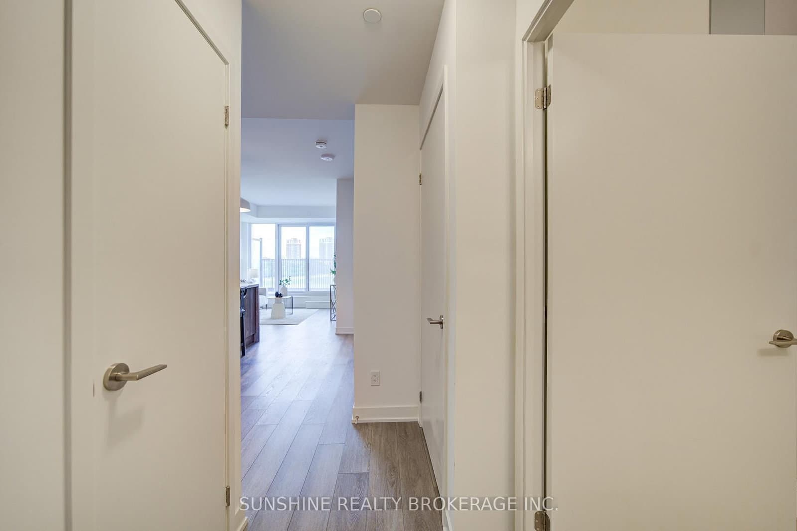 38 Simcoe Promenade, Unit 311 thumbnail 12