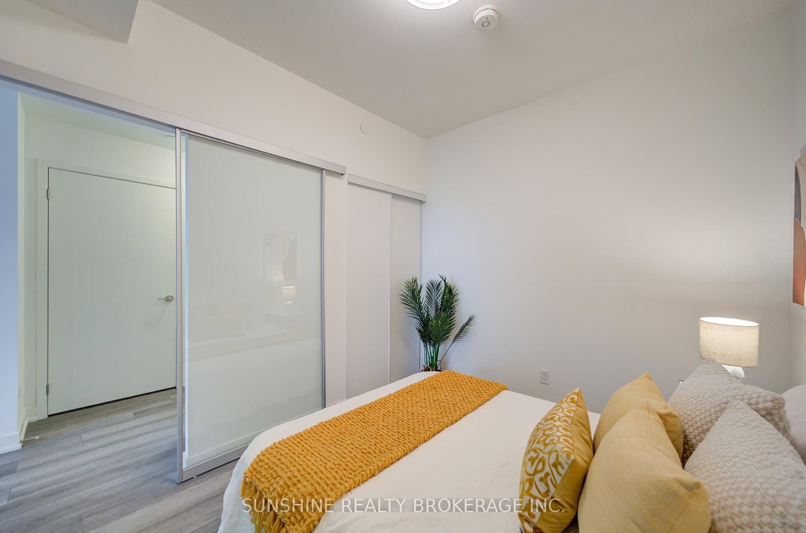 38 Simcoe Promenade, Unit 311 thumbnail 36