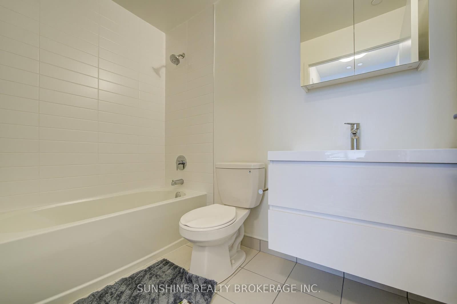 38 Simcoe Promenade, Unit 311 thumbnail 37