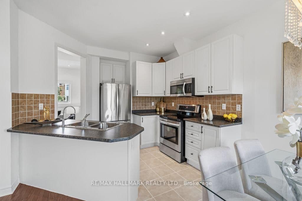 15 Old Colony Road, Unit 24 thumbnail 14