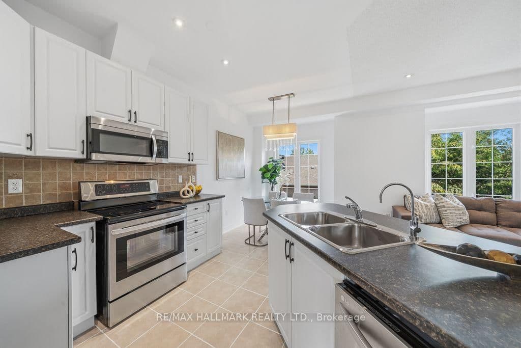 15 Old Colony Road, Unit 24 thumbnail 15