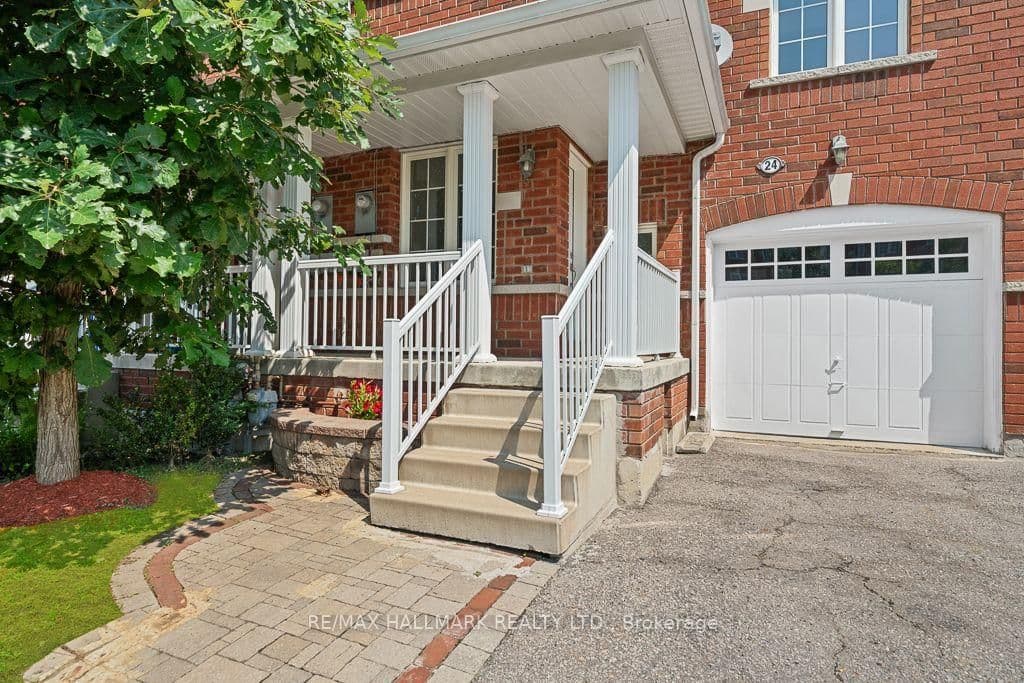 15 Old Colony Road, Unit 24 thumbnail 2