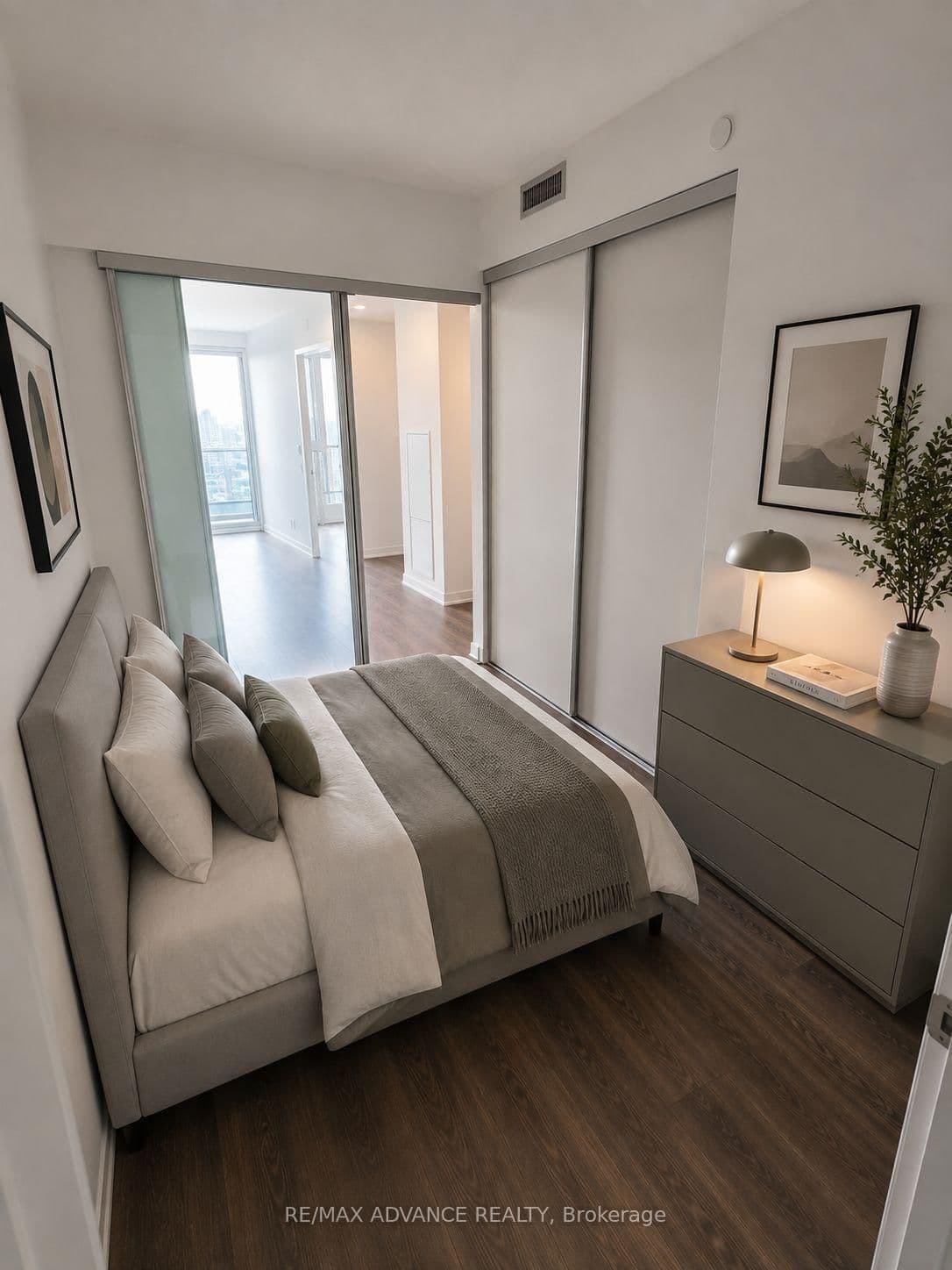 5 Buttermill Avenue, Unit 2008 thumbnail 8
