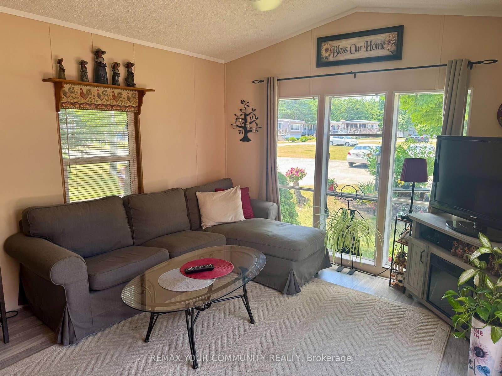 285 Crydermans Side Road, Unit 324 thumbnail 7
