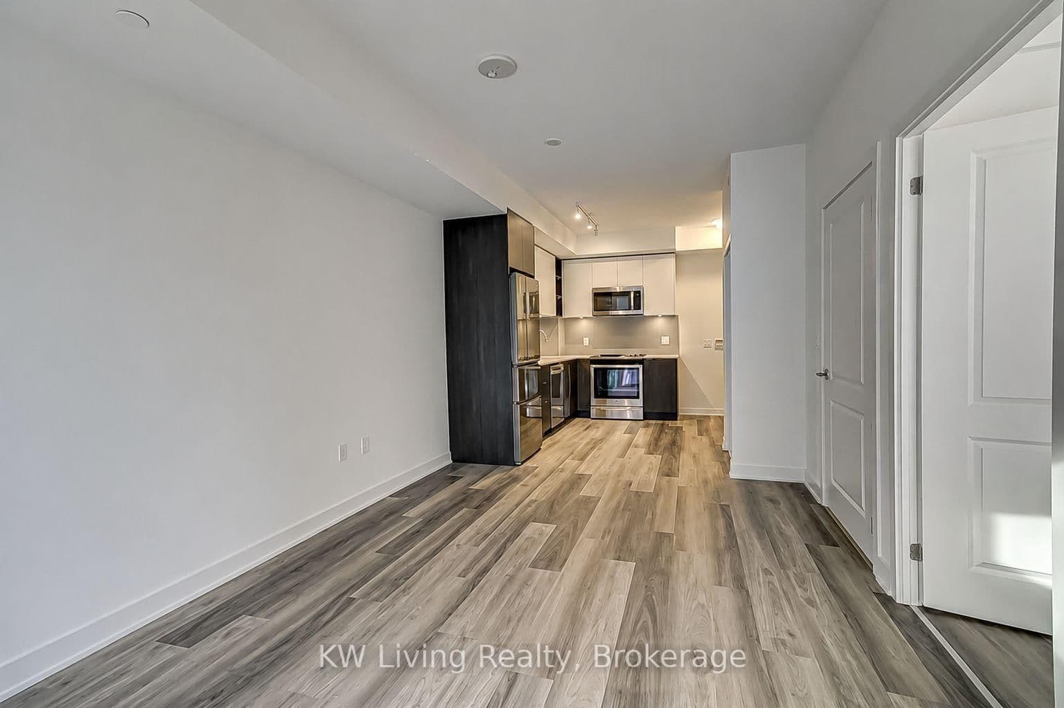 100 Eagle Rock Way, Unit 307 thumbnail 2