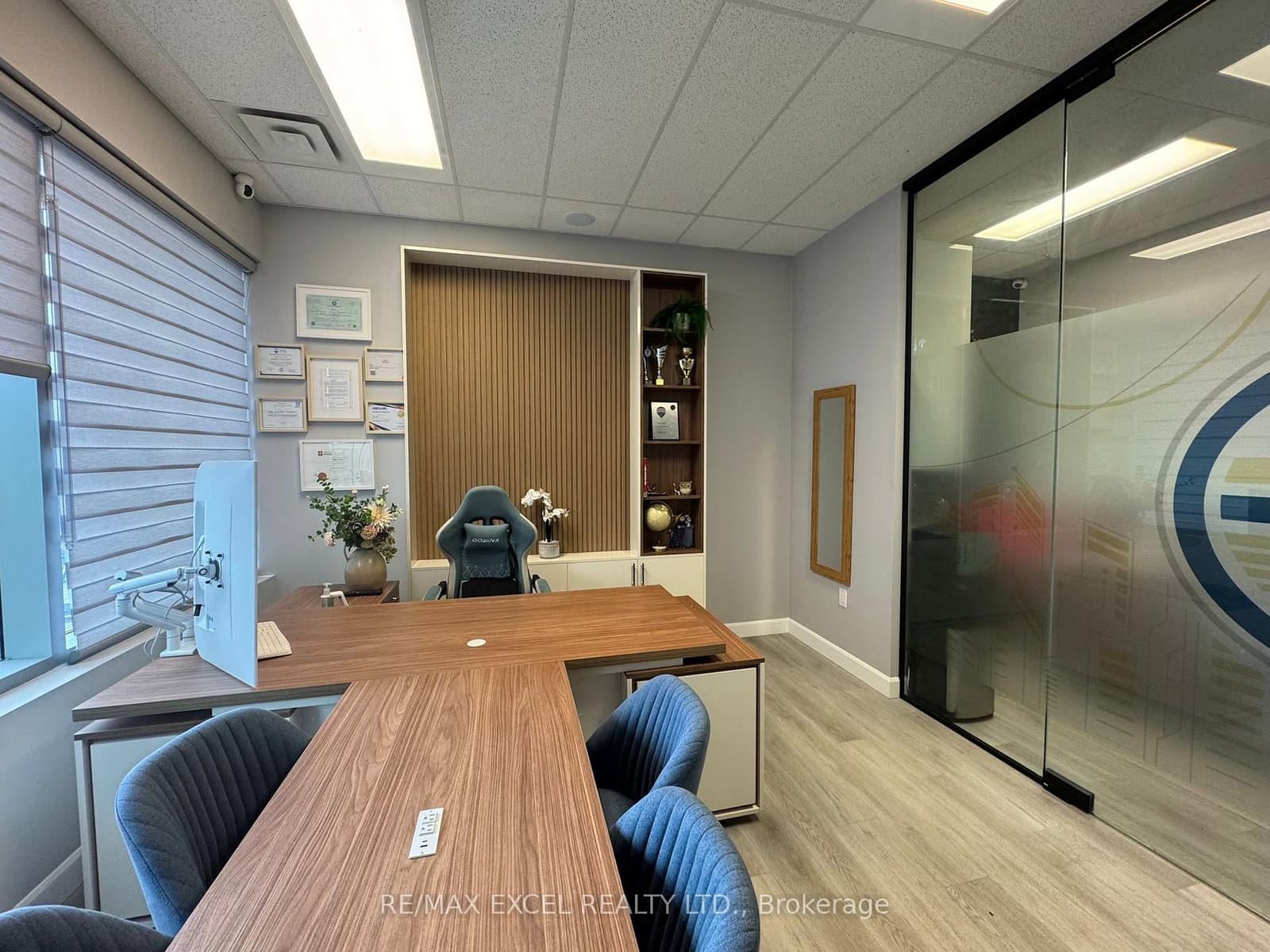 7163 Yonge Street, Unit 202 - Image 1