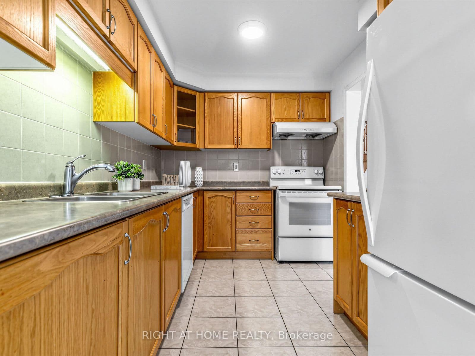 81 Briarcrest Drive thumbnail 16