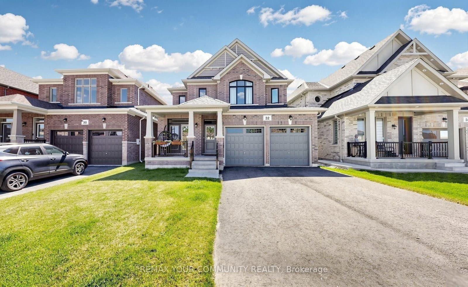 32 Baycroft Boulevard - Image 1