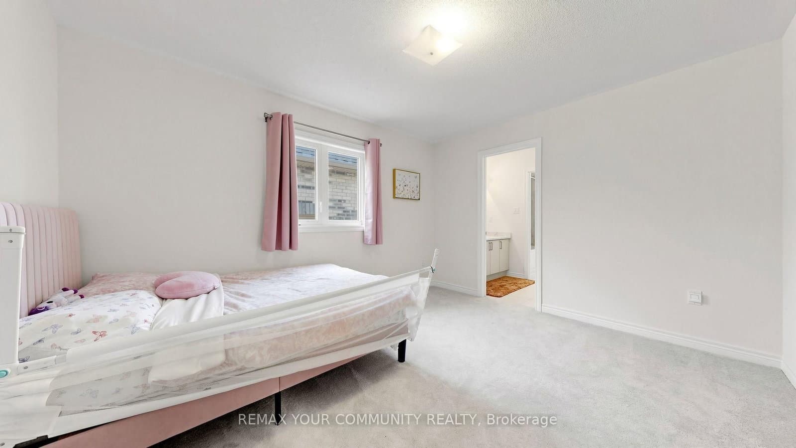 32 Baycroft Boulevard thumbnail 41