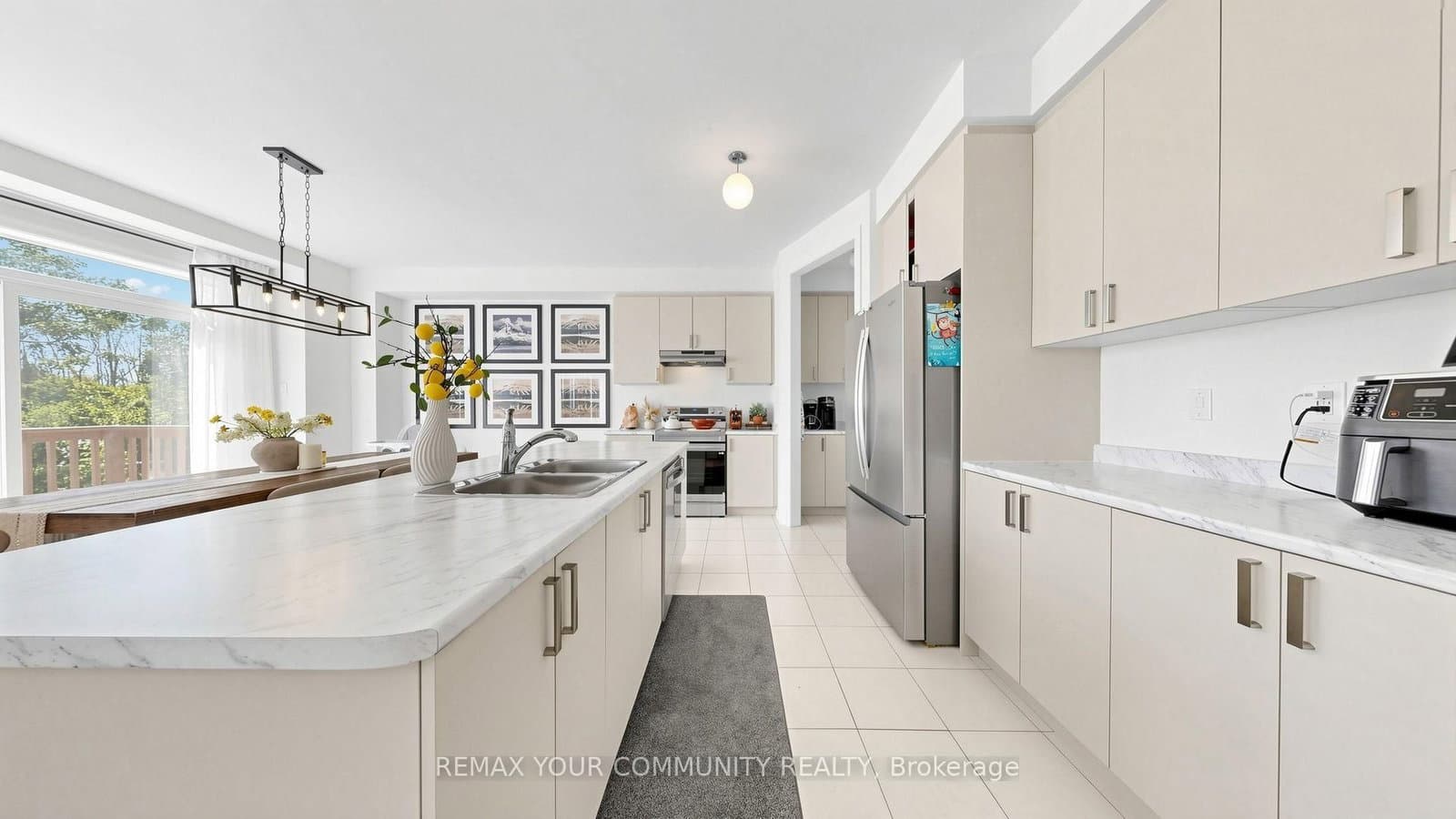 32 Baycroft Boulevard thumbnail 8