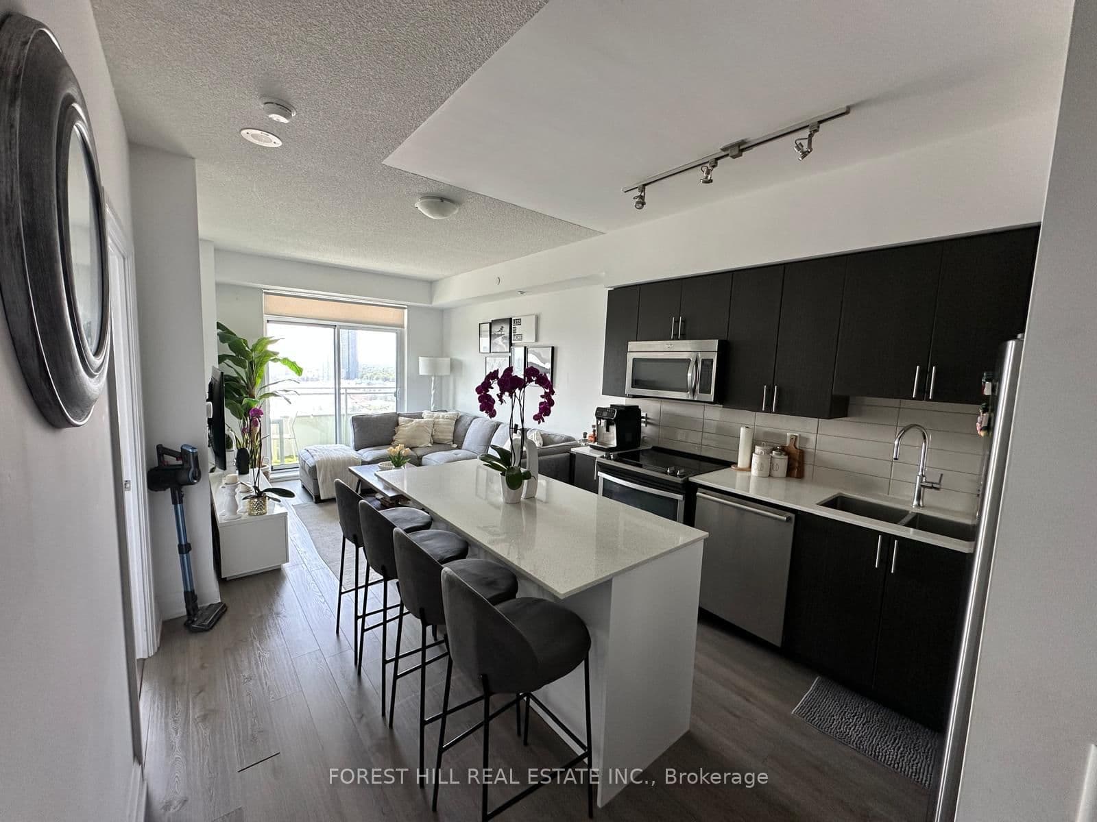 7890 Bathurst Street, Unit 1706 thumbnail 6