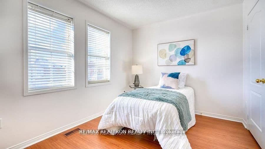 89 English Oak Drive thumbnail 12