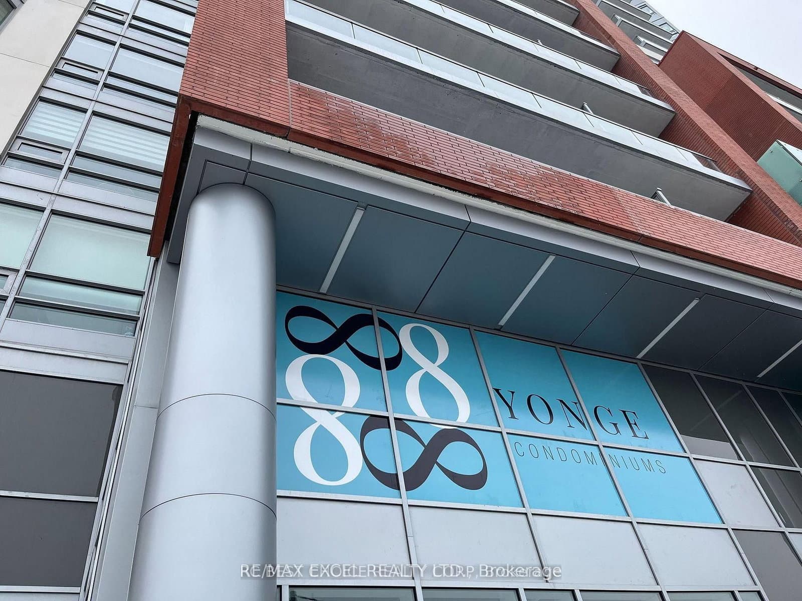 8888 Yonge Street, Unit 904