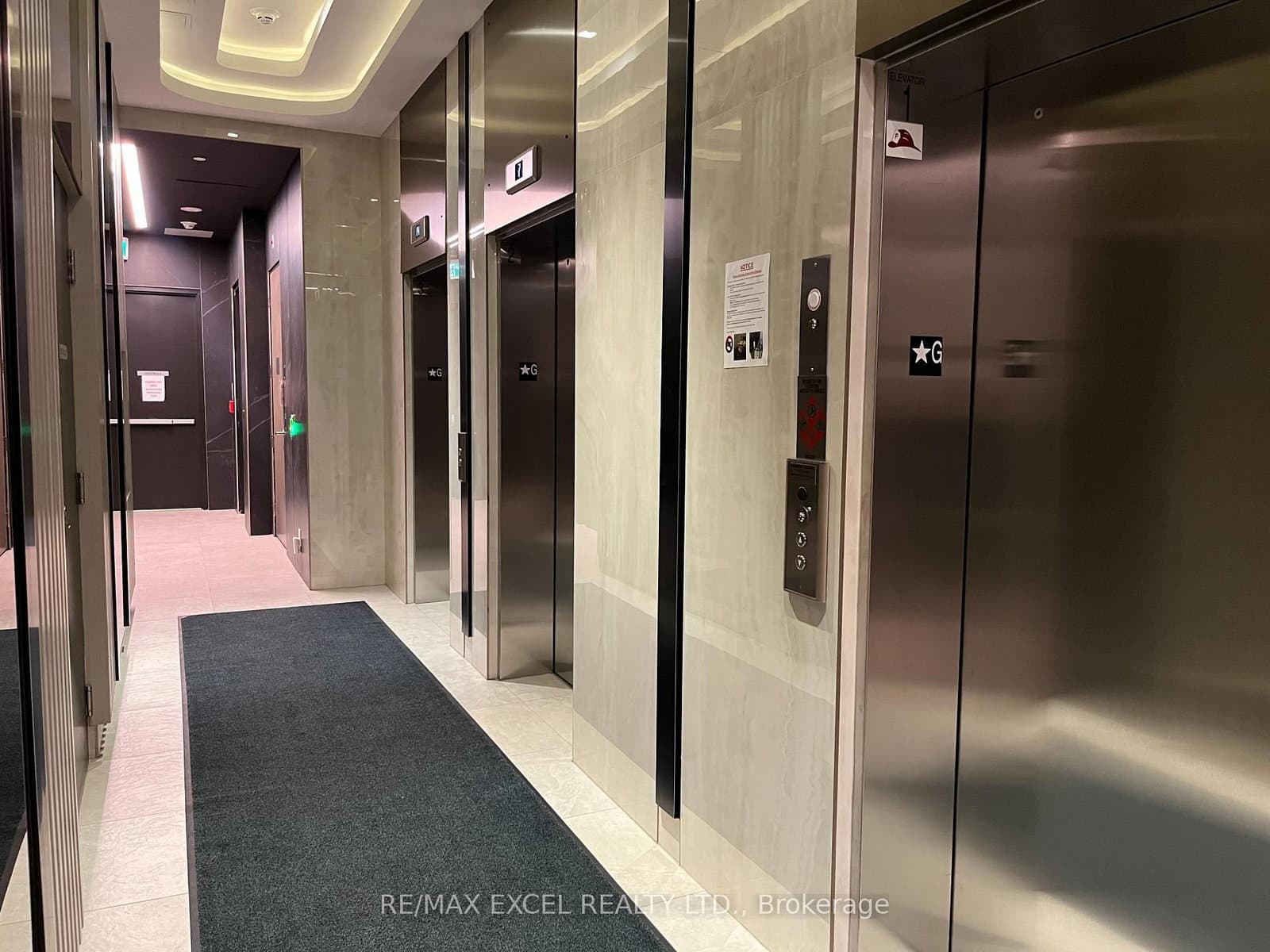 8888 Yonge Street, Unit 904 thumbnail 13