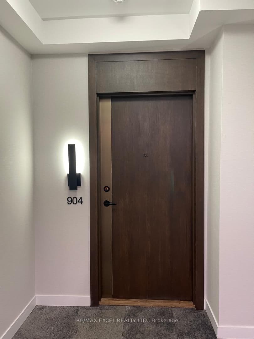 8888 Yonge Street, Unit 904 thumbnail 15