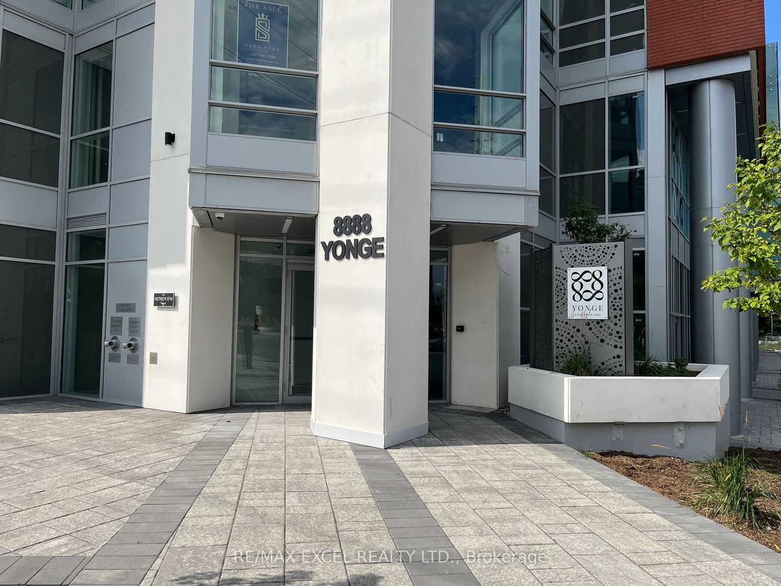 8888 Yonge Street, Unit 904 thumbnail 3