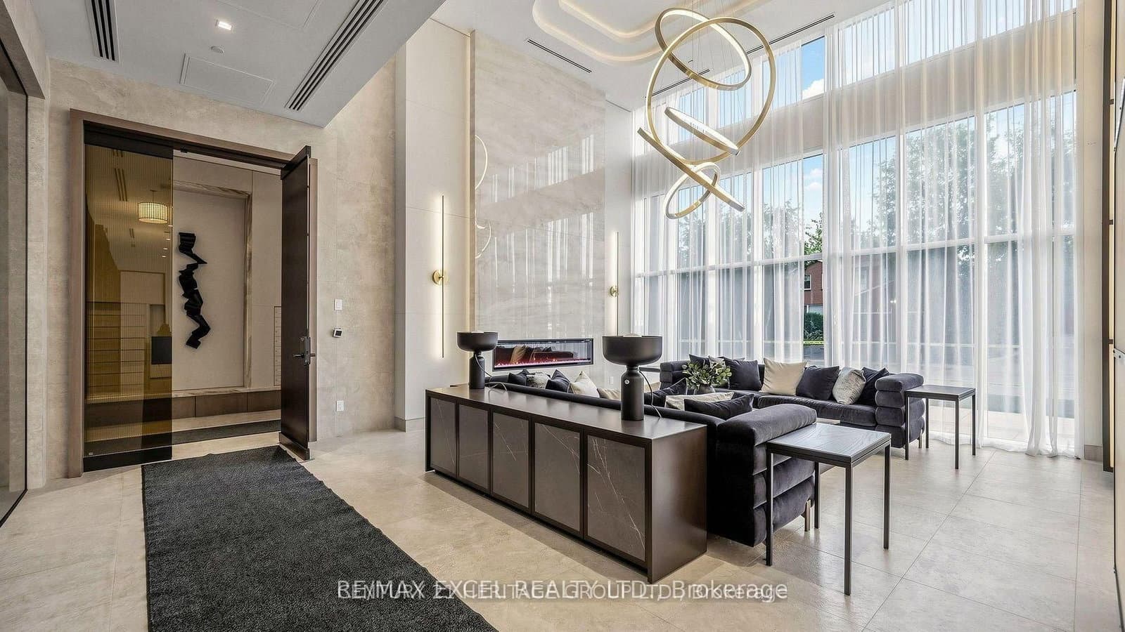 8888 Yonge Street, Unit 904 thumbnail 9