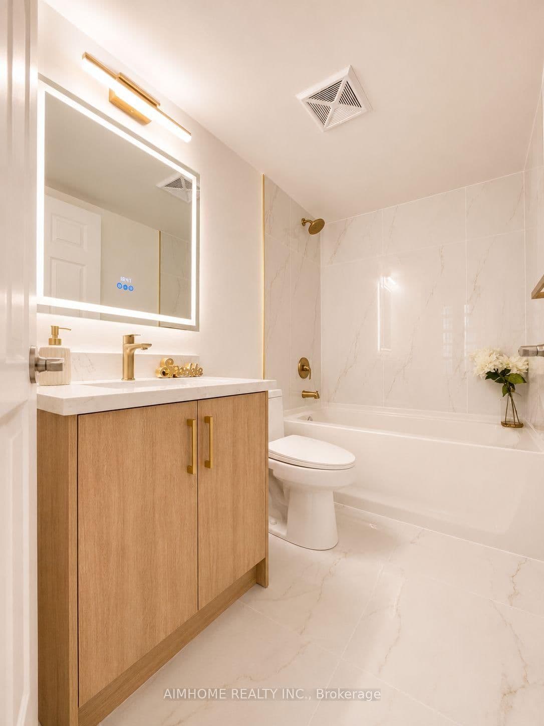 75 King William Crescent, Unit 804 thumbnail 12