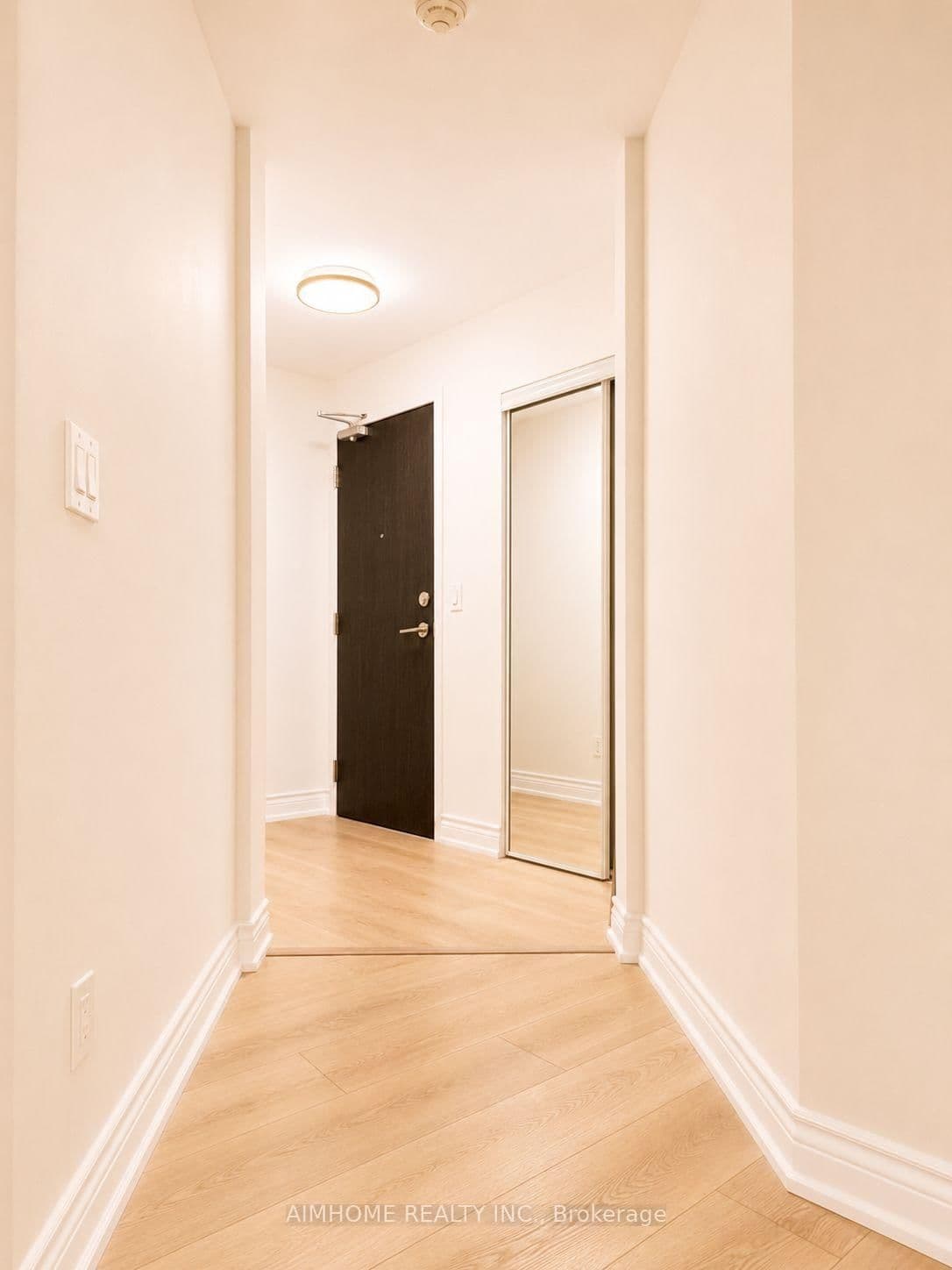 75 King William Crescent, Unit 804 thumbnail 21