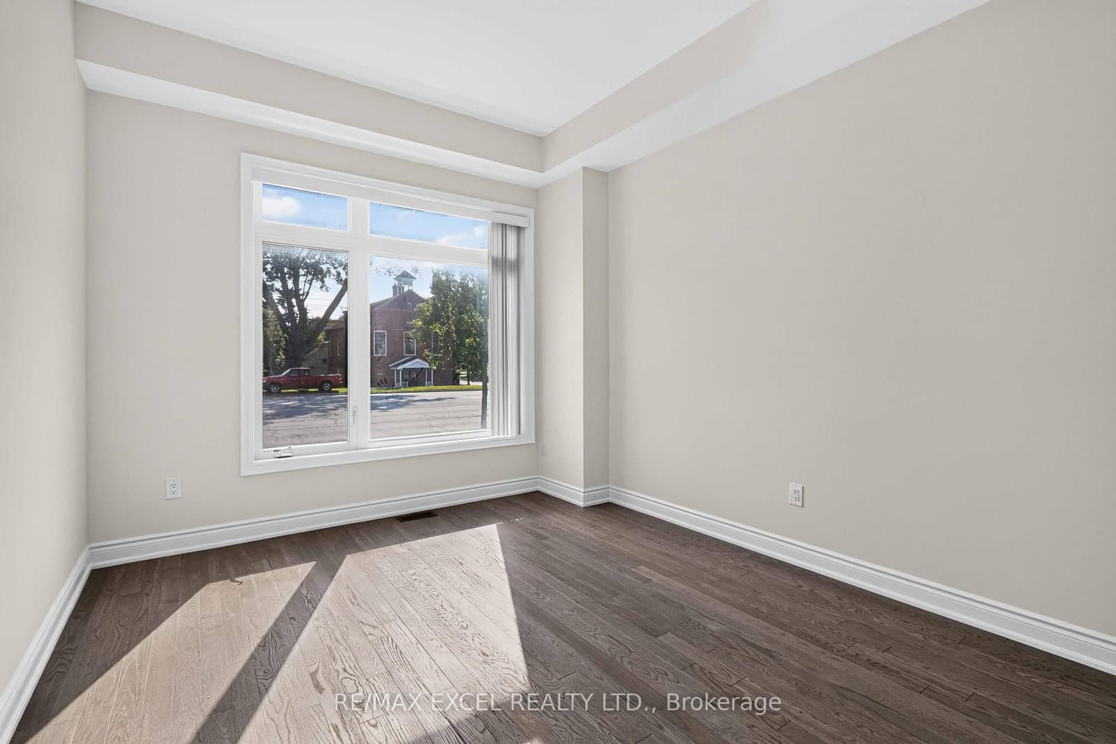 9540 Weston Road, Unit Upper thumbnail 2