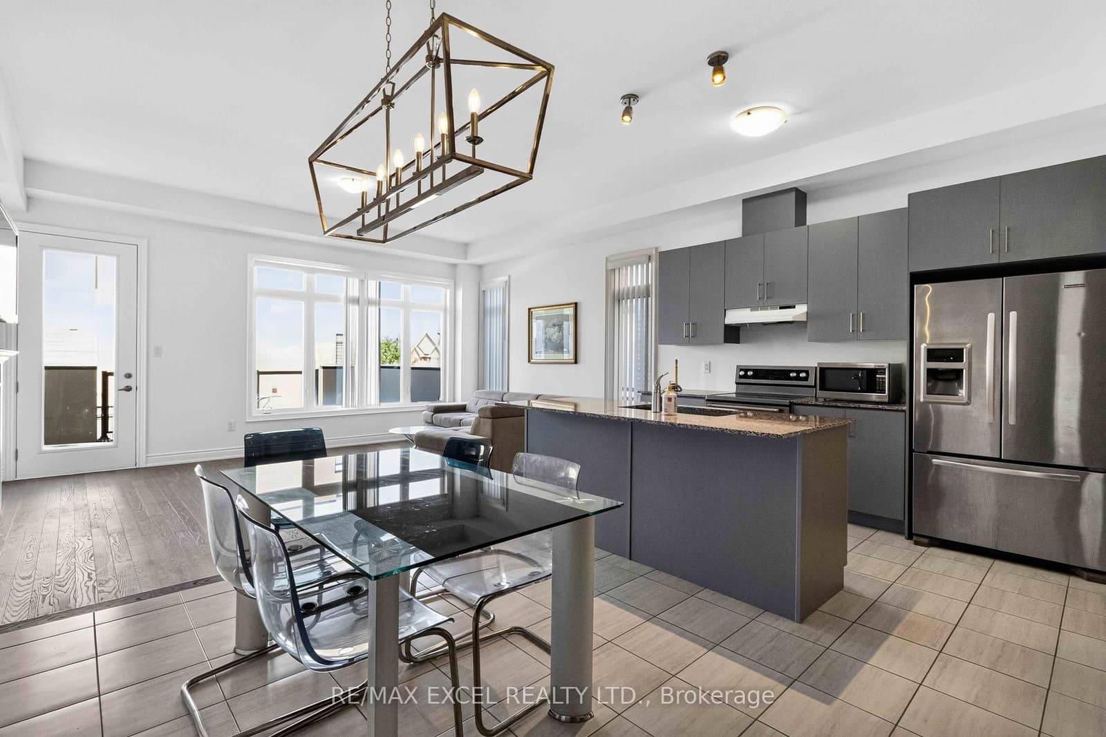 9540 Weston Road, Unit Upper thumbnail 7