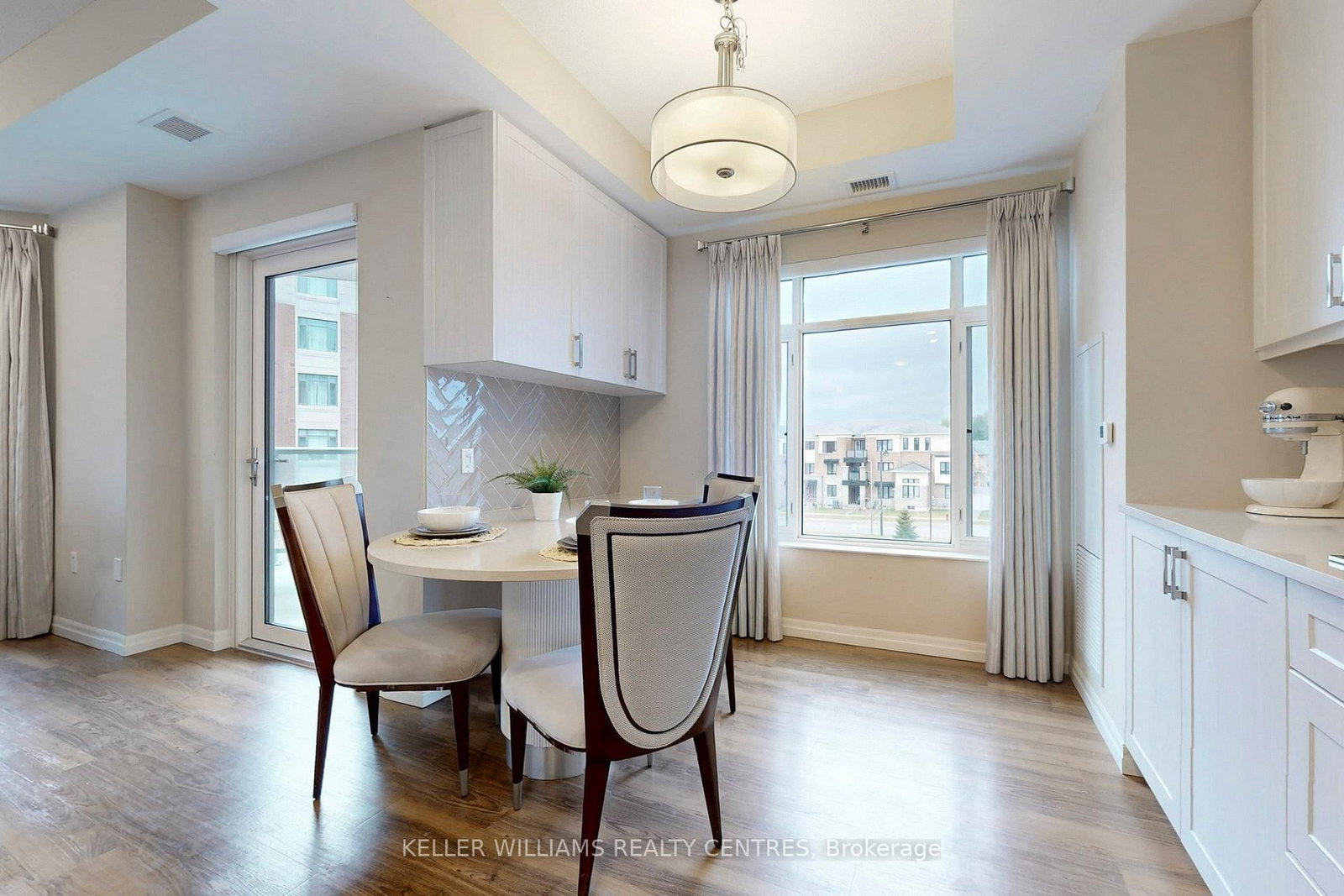 460 William Graham Drive, Unit 313 thumbnail 15