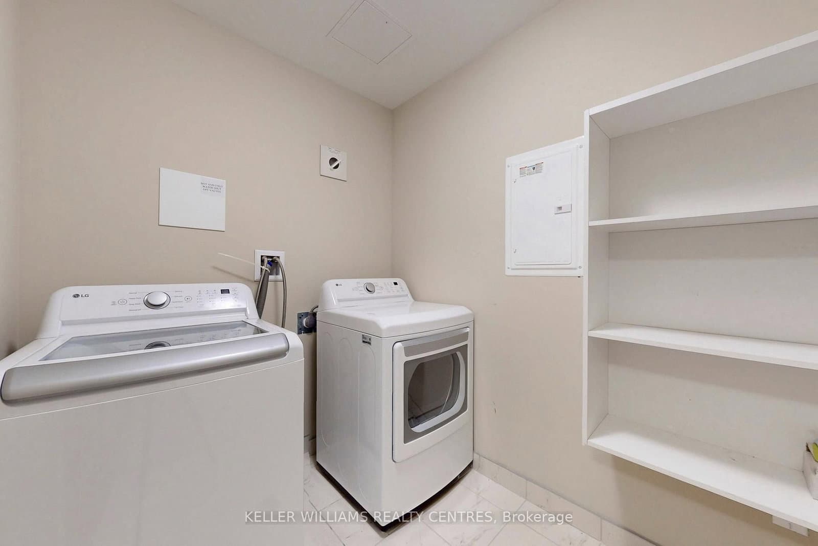 460 William Graham Drive, Unit 313 thumbnail 26