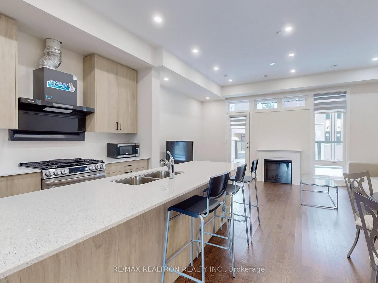 45 Credit Lane, Unit Rm 3 thumbnail 4