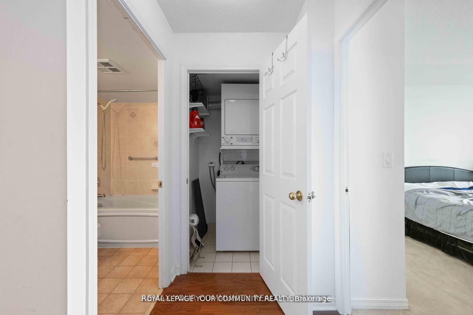23 Oneida Crescent, Unit 909 thumbnail 21