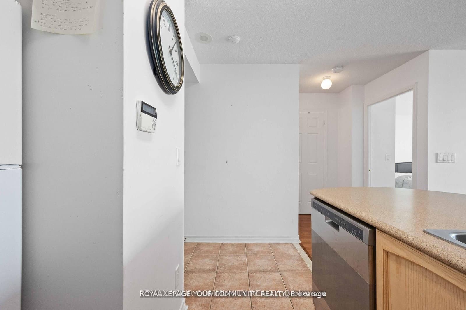 23 Oneida Crescent, Unit 909 thumbnail 6
