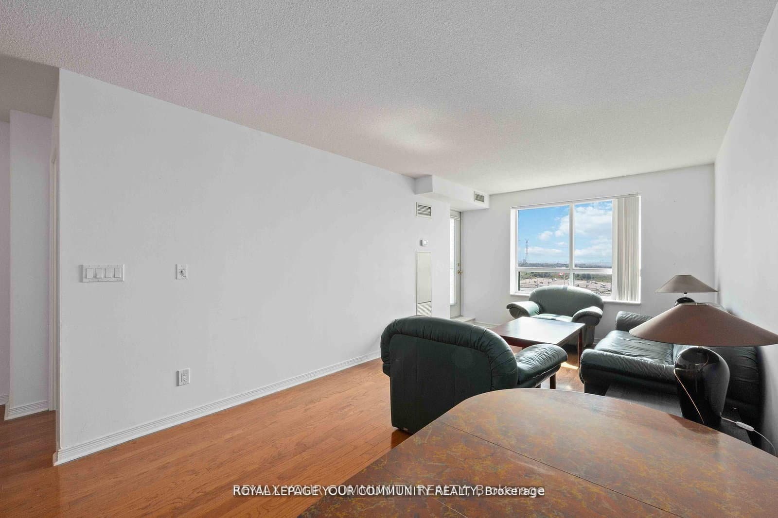 23 Oneida Crescent, Unit 909 thumbnail 8