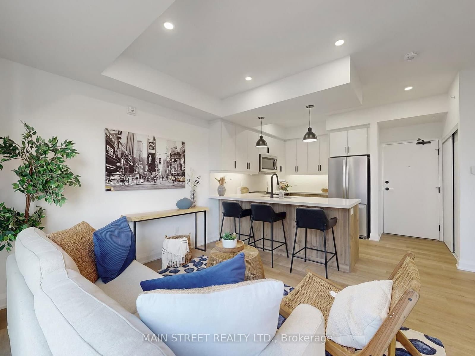 49 Charles Street, Unit 305 thumbnail 5