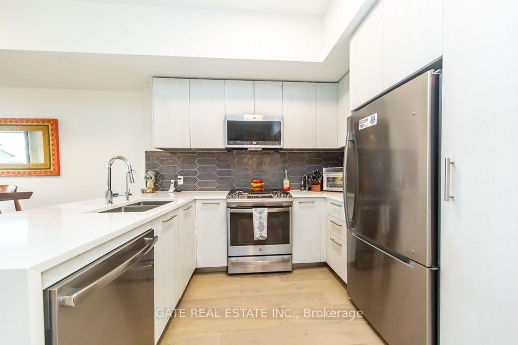 101 Cathedral High Street, Unit Ph3 thumbnail 24