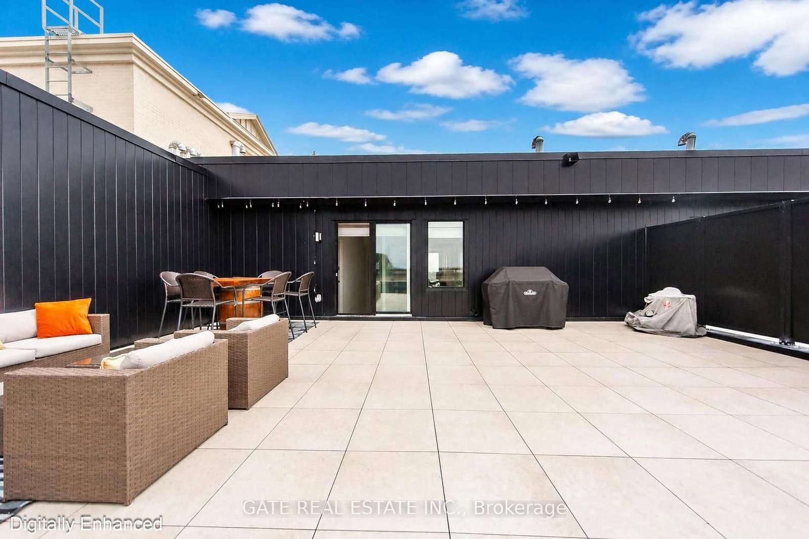 101 Cathedral High Street, Unit Ph3 thumbnail 47