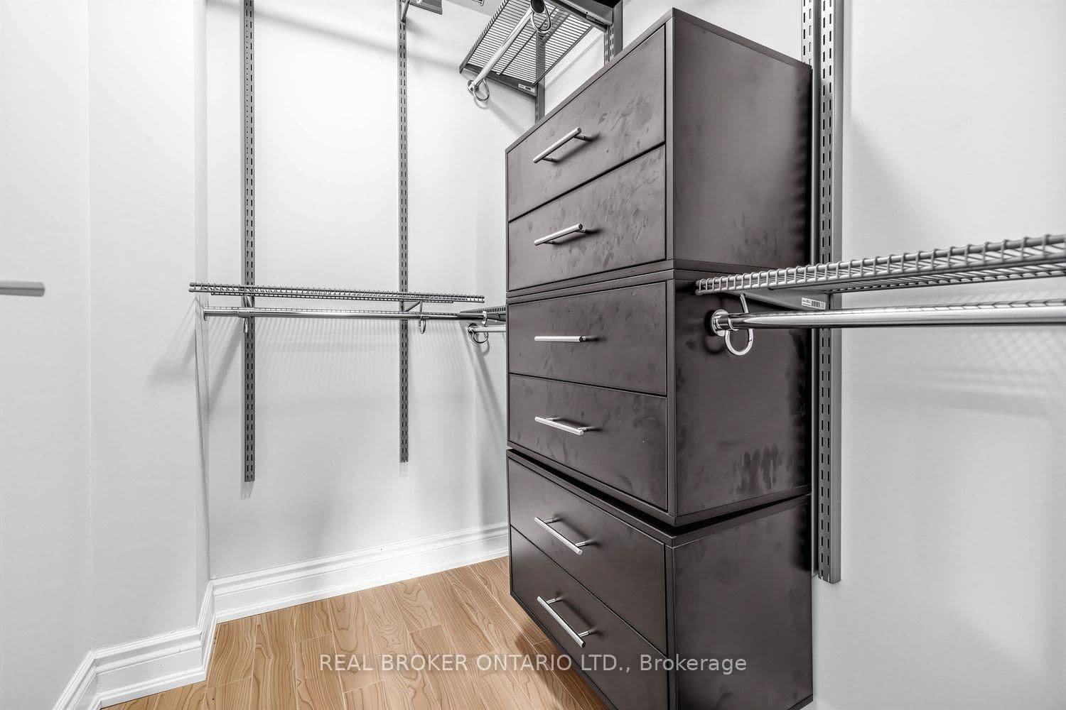 233 South Park Road, Unit 1012 thumbnail 16