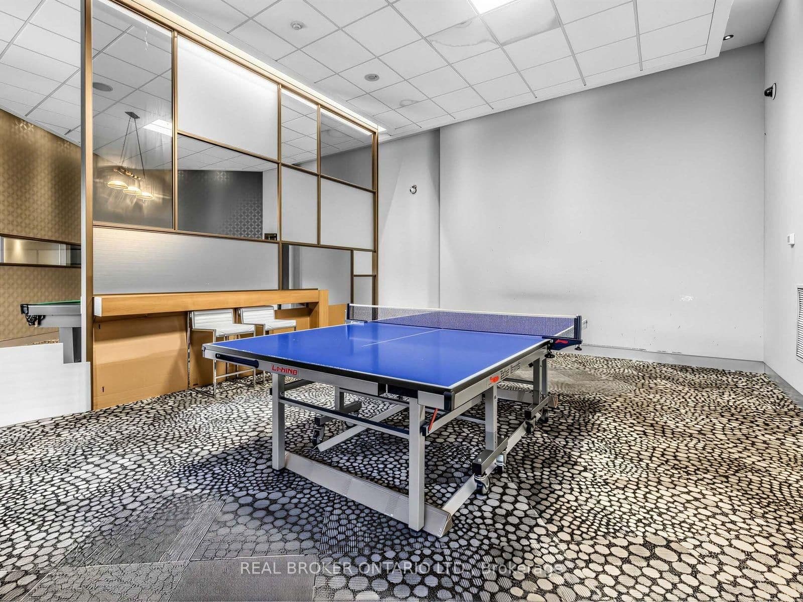 233 South Park Road, Unit 1012 thumbnail 26