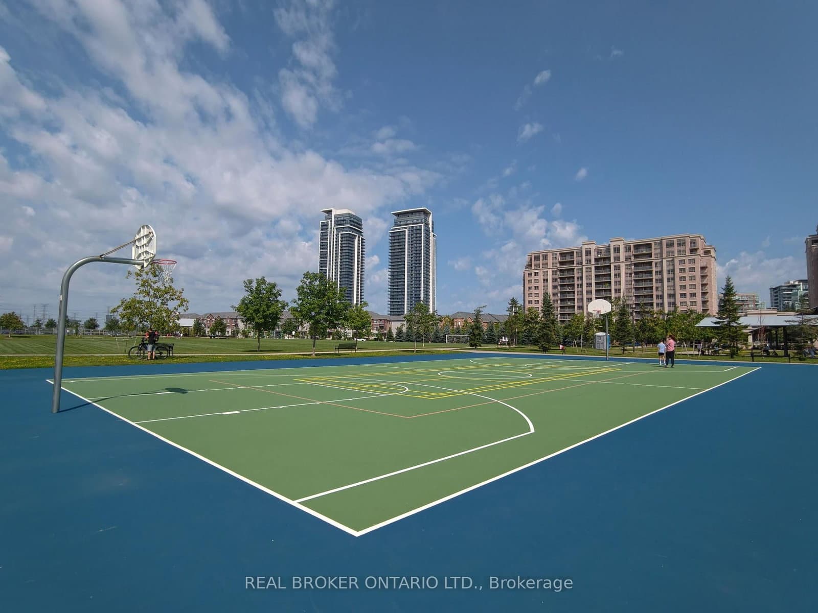 233 South Park Road, Unit 1012 thumbnail 27