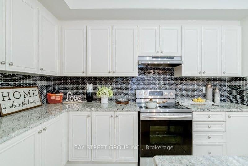121 Luzon Avenue thumbnail 5