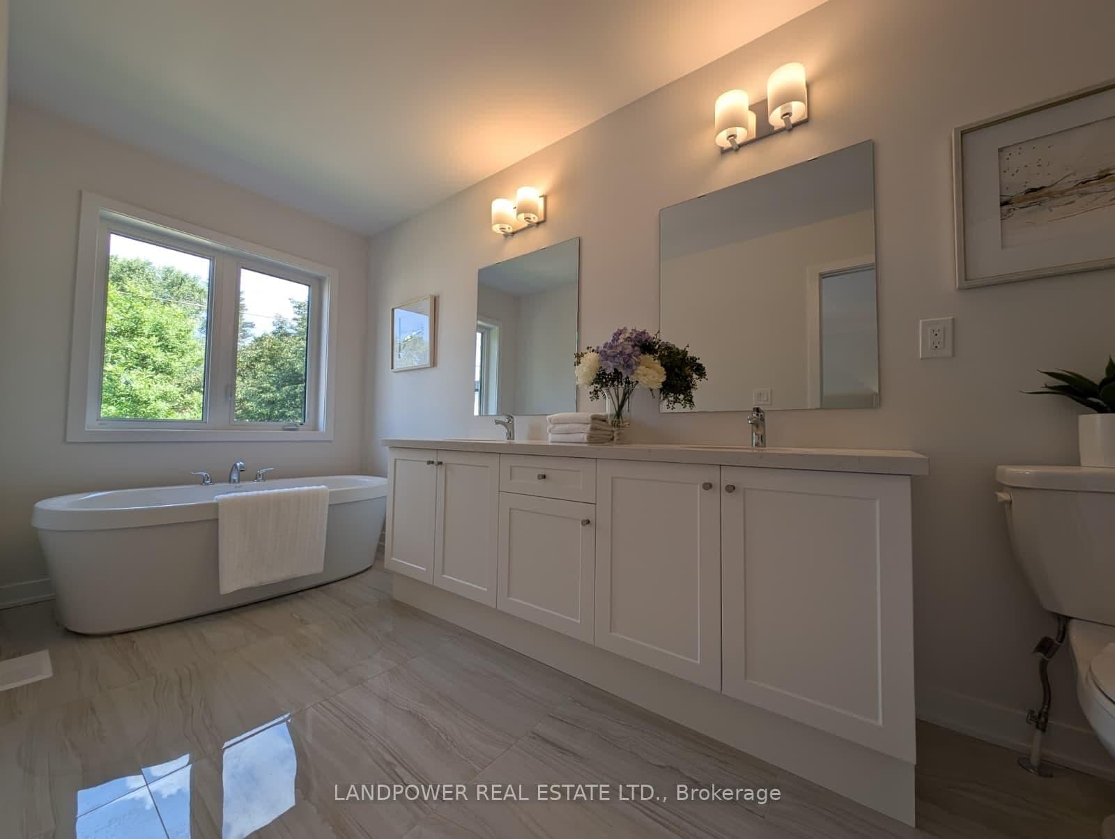 162 Anna Russell Way thumbnail 15